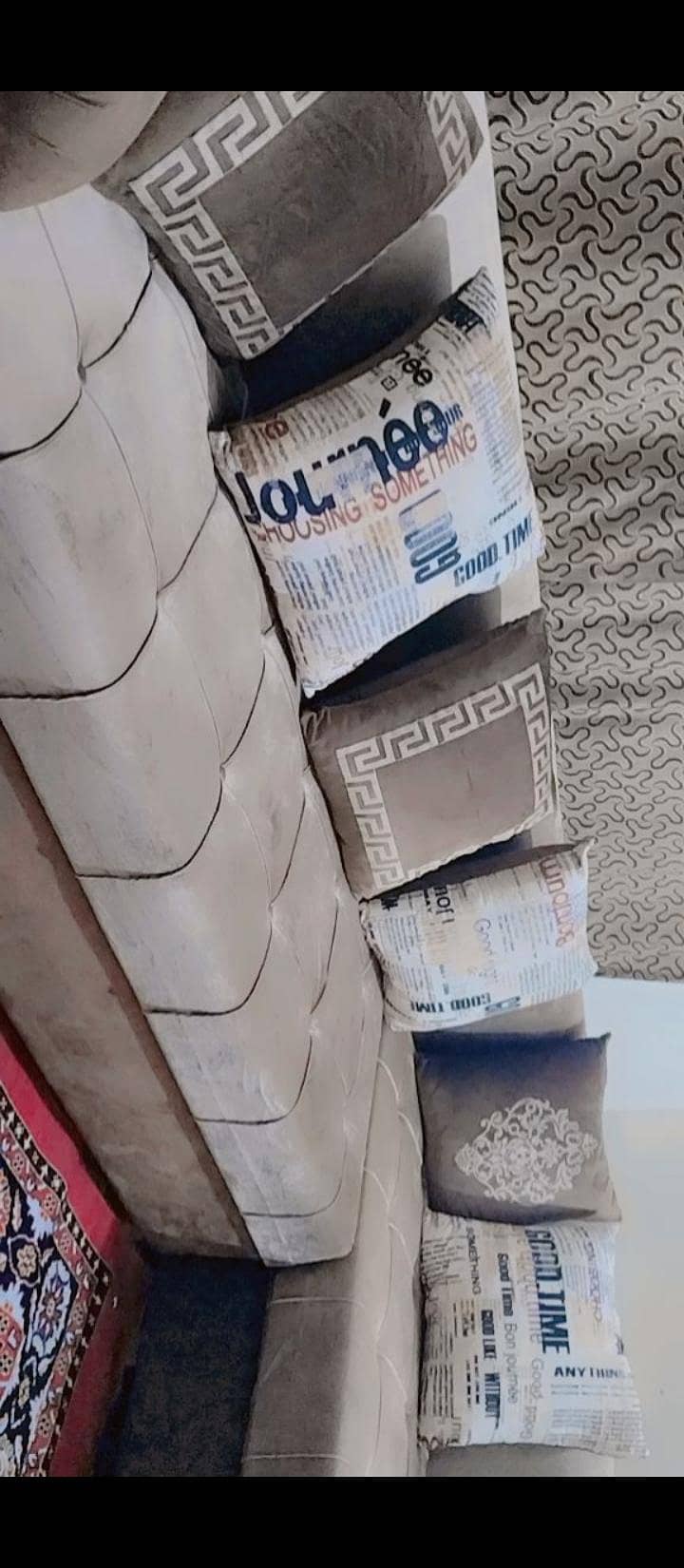 L shape sofa, almost new 6