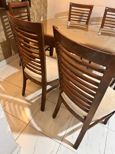 6 seater dining table on Sheesham wood | New condition