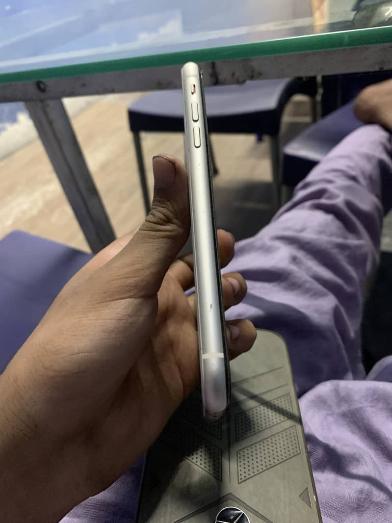Apple iPhone 11 2