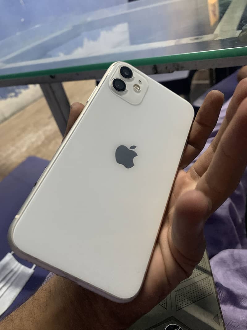 Apple iPhone 11 6