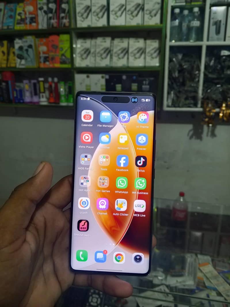 Tecno CAMON 30S 1