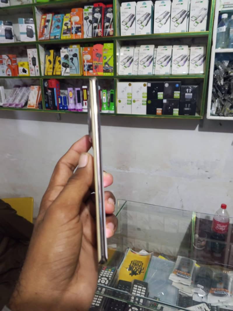 Tecno CAMON 30S 2