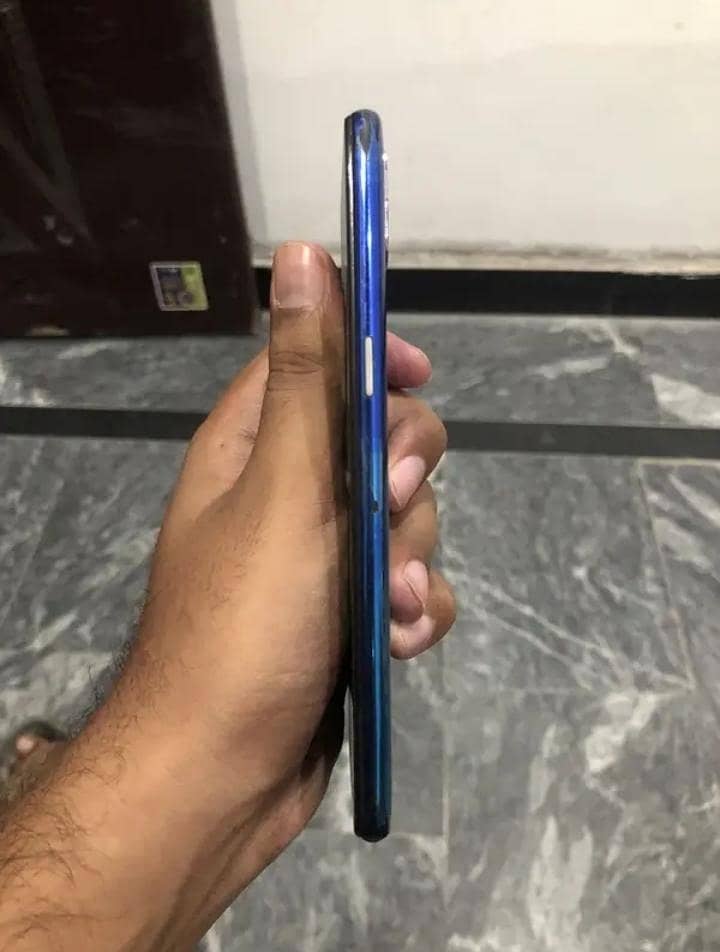 Realme 3 3