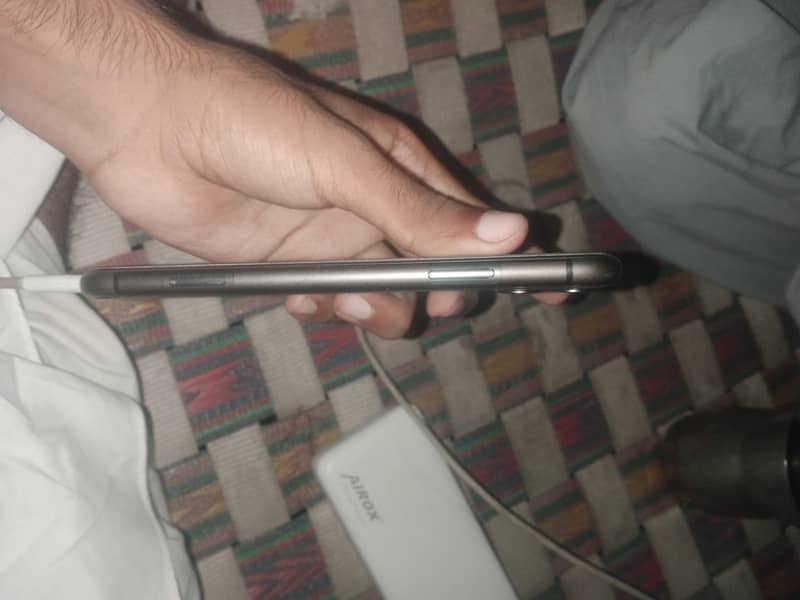 Apple iPhone 11 5