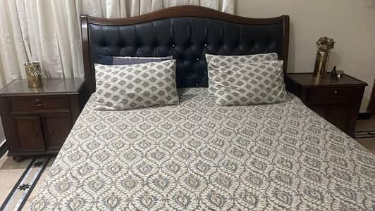 Bed,2 side table
