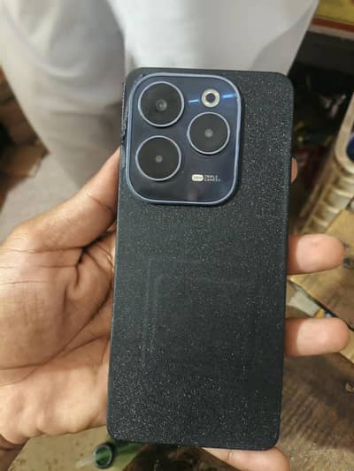 Infinix Hot 40