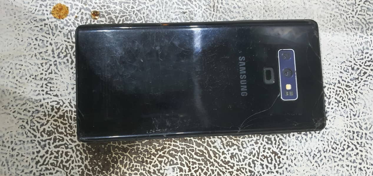 Samsung Mobile Note 9 6