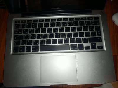 MacBook pro Window 10 installed