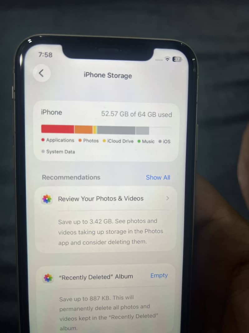 Apple iPhone 11 6