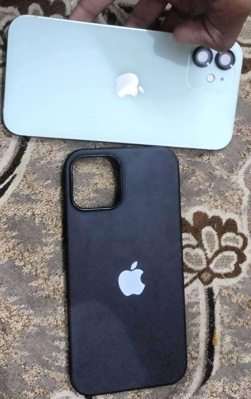 Apple iPhone 12 3