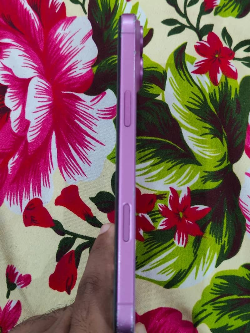 Apple iPhone 16 Plus 5