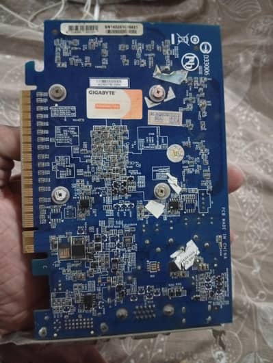 graphic card gigabyte 2gb ddr3 64 bit