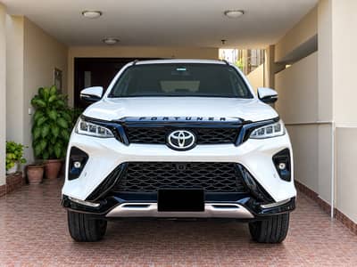 Toyota Fortuner Legender