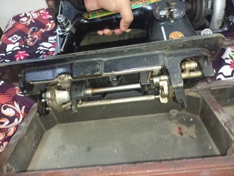 sewing machine 5