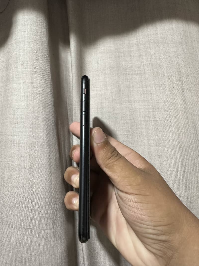iPhone se2020 1