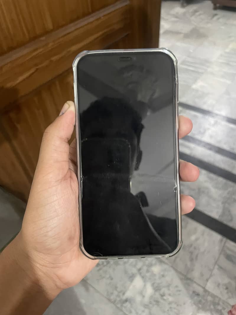 Apple iPhone 12 3