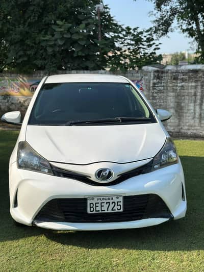 Toyota Vitz 2014