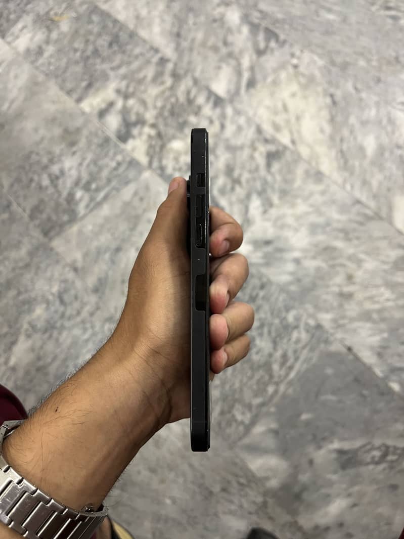Apple iPhone 14 Pro Max 2