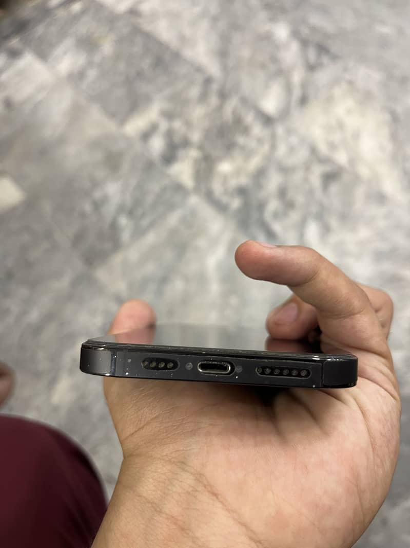 Apple iPhone 14 Pro Max 5