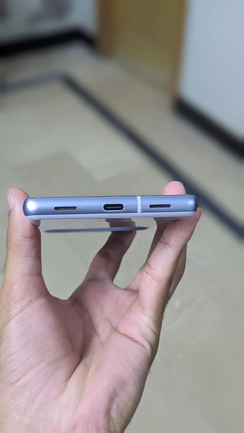 Google Pixel 7a 2