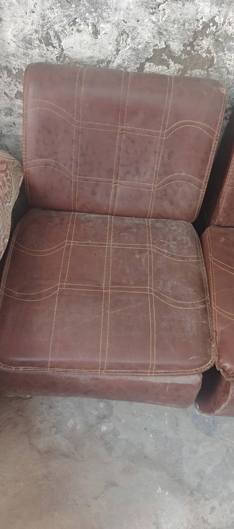 4 sofas best for office use 0