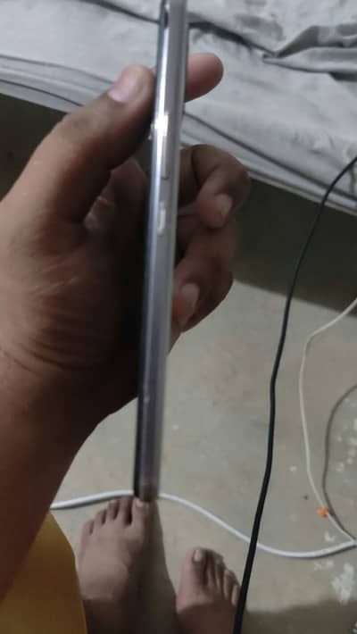 Vivo V21