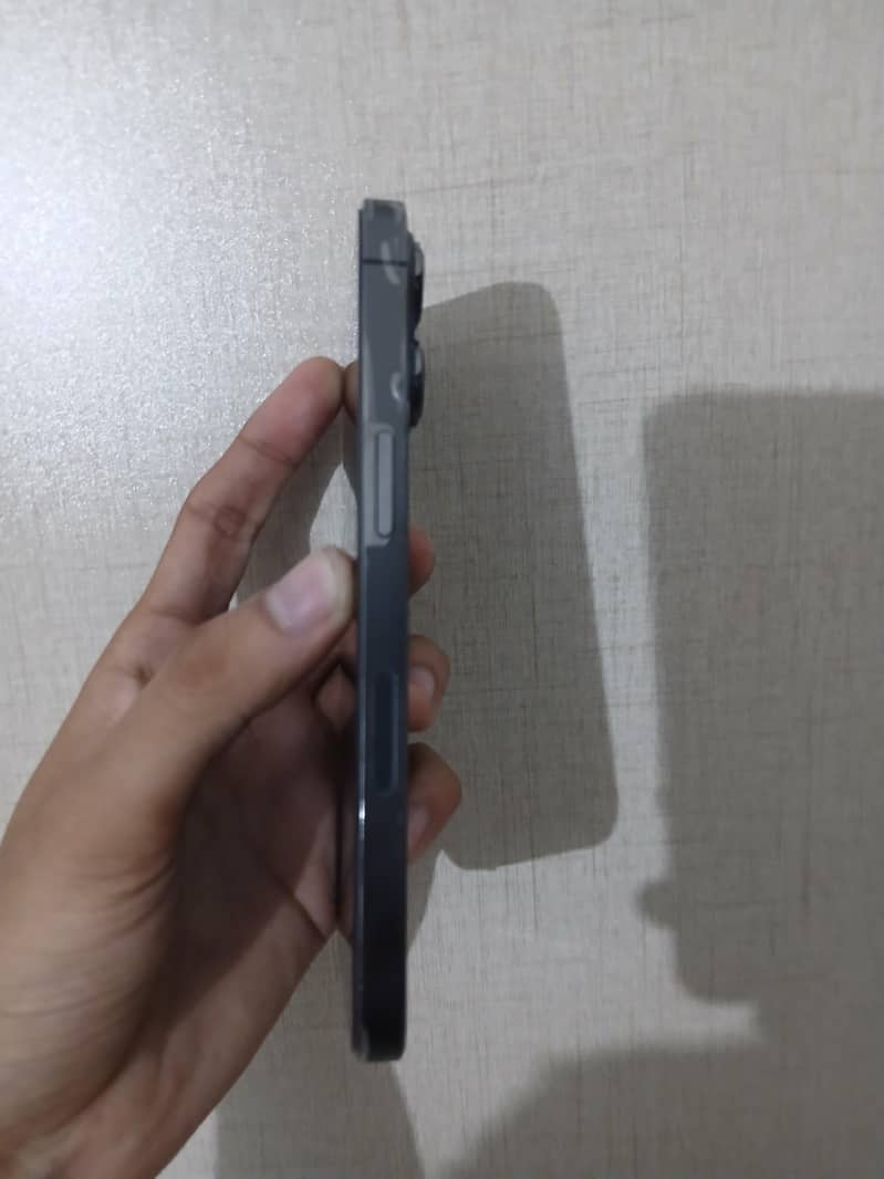 Apple iPhone 13 Pro 3