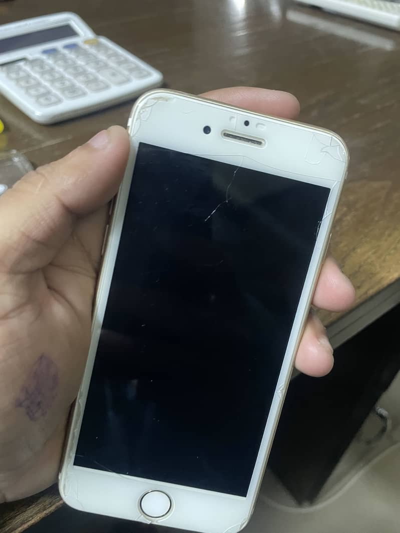 Apple iPhone 7 1
