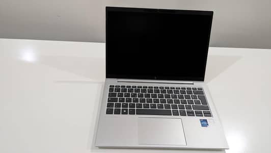 HP EliteBook 830 G9 - i5/12th - 16/512