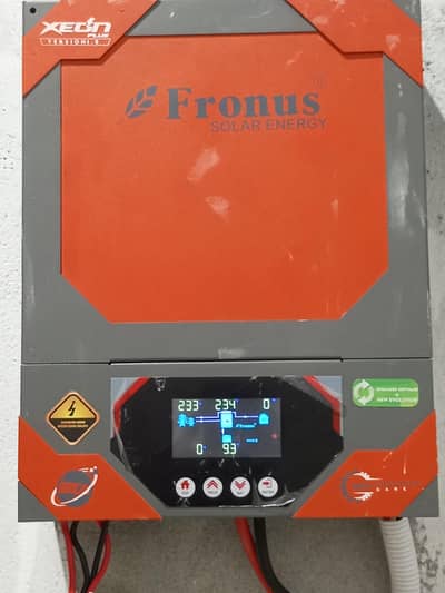 Fronus Xeon 1.5KW Inverter Charger – 2000W Solar – 60A