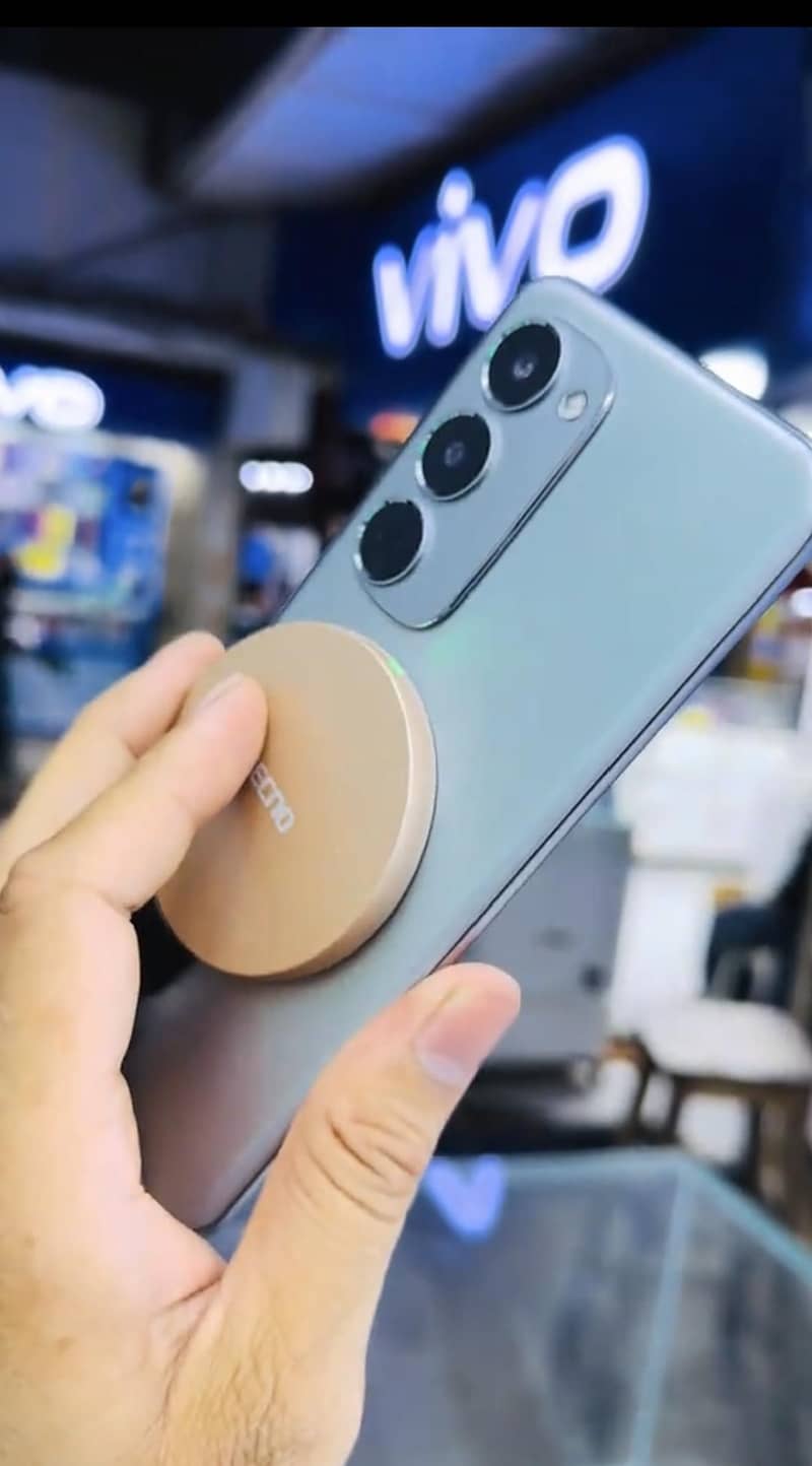 Tecno Spark 40 pro plus 3