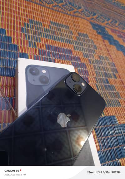 Apple iPhone 13
