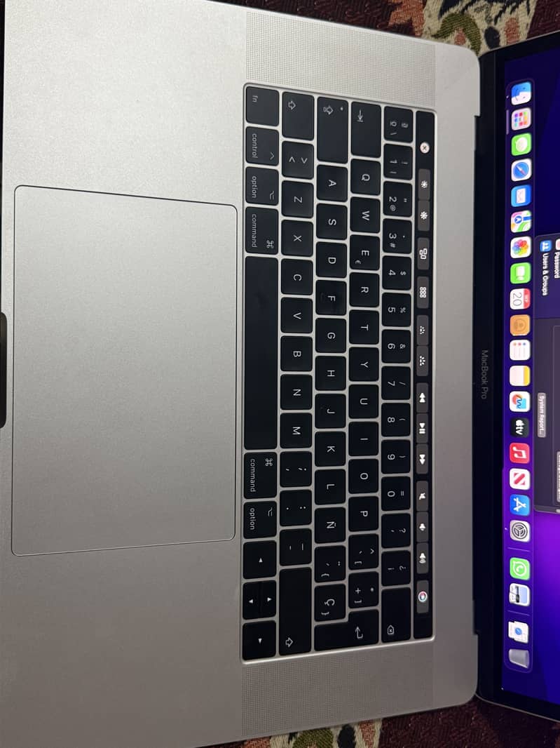 MacBook Pro 2