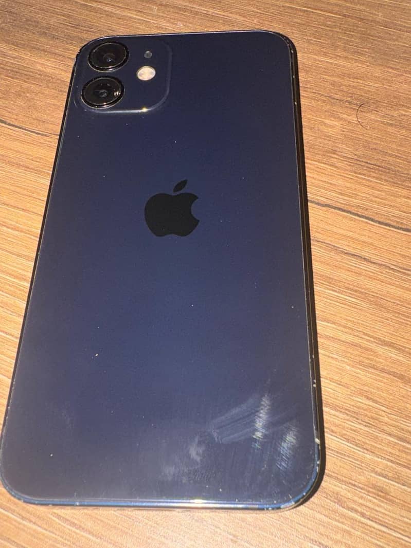 Apple iPhone 12 mini 3