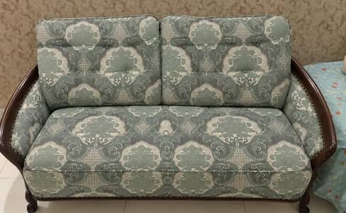 Beautiful 3-Seater & 2-Seater Sofa Set – Good Condition