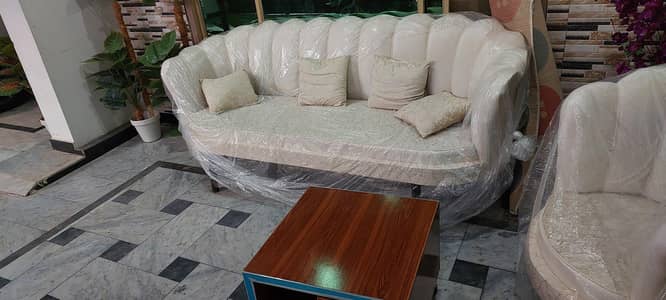 Sofa Set 5 seater solid wood structure new condition never used