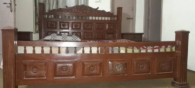 wooden bed nd dressing