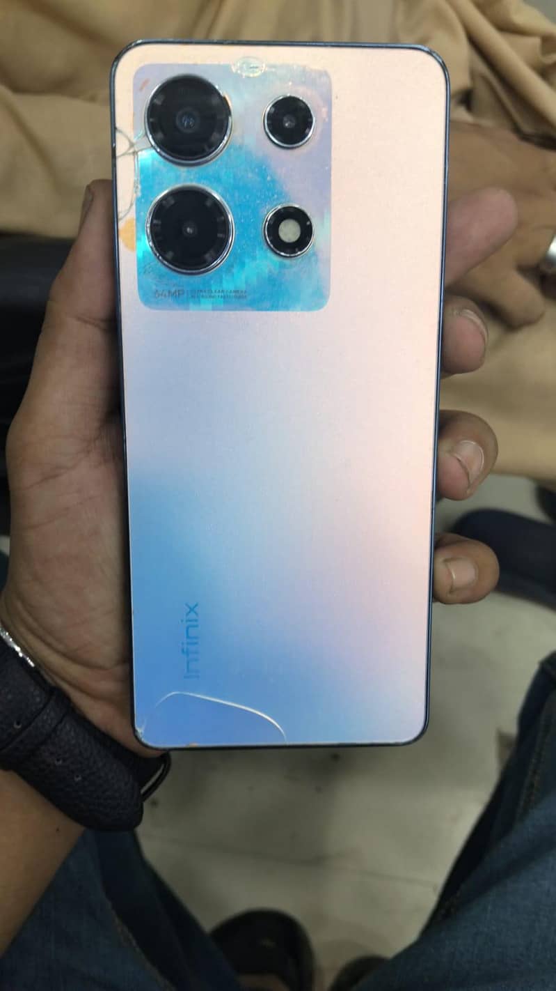 Infinix Note 30 4