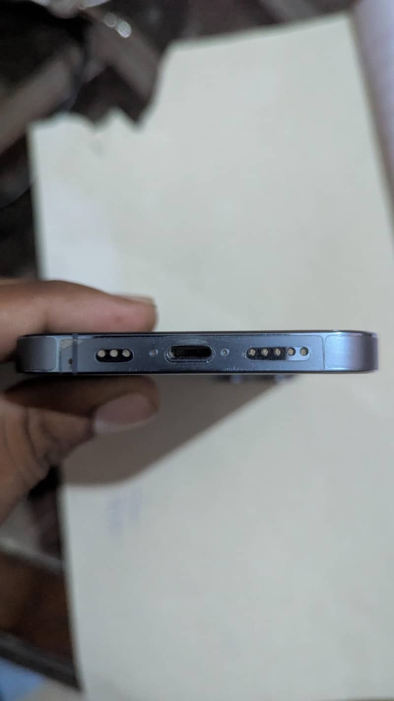 Apple iPhone 13 Pro 4