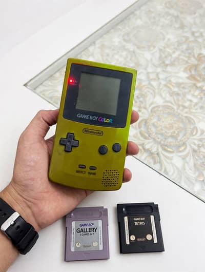 Gameboy color 1998 model CGB 001 color kiwi