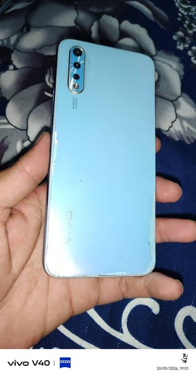 Vivo S1