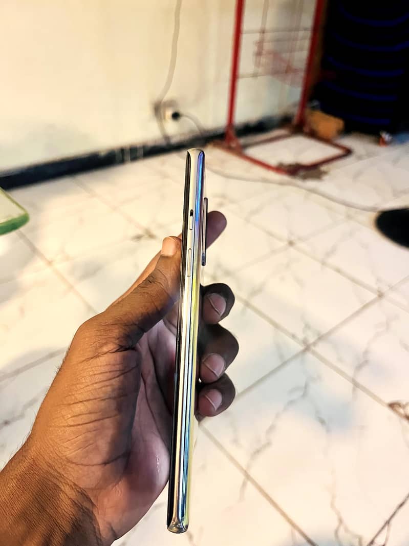 One plus 8 5G 4