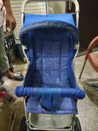 Baby Stroller / Pram in Good Condition – Comfortable & Strong