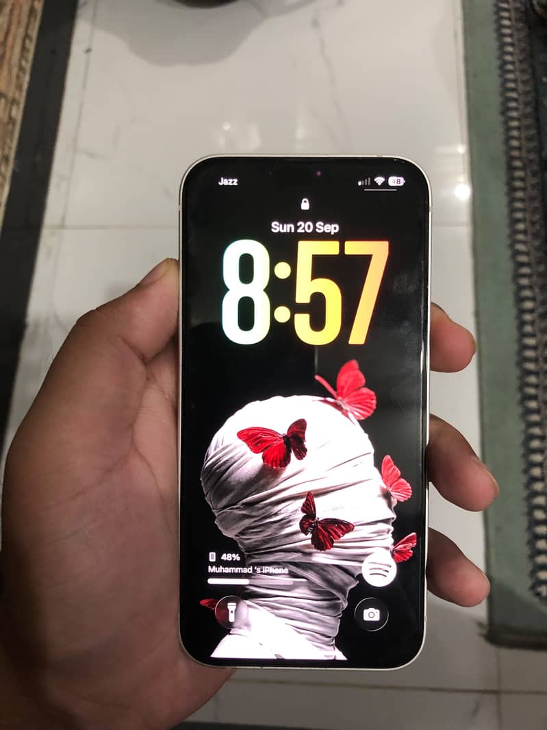 Apple iPhone 14 3