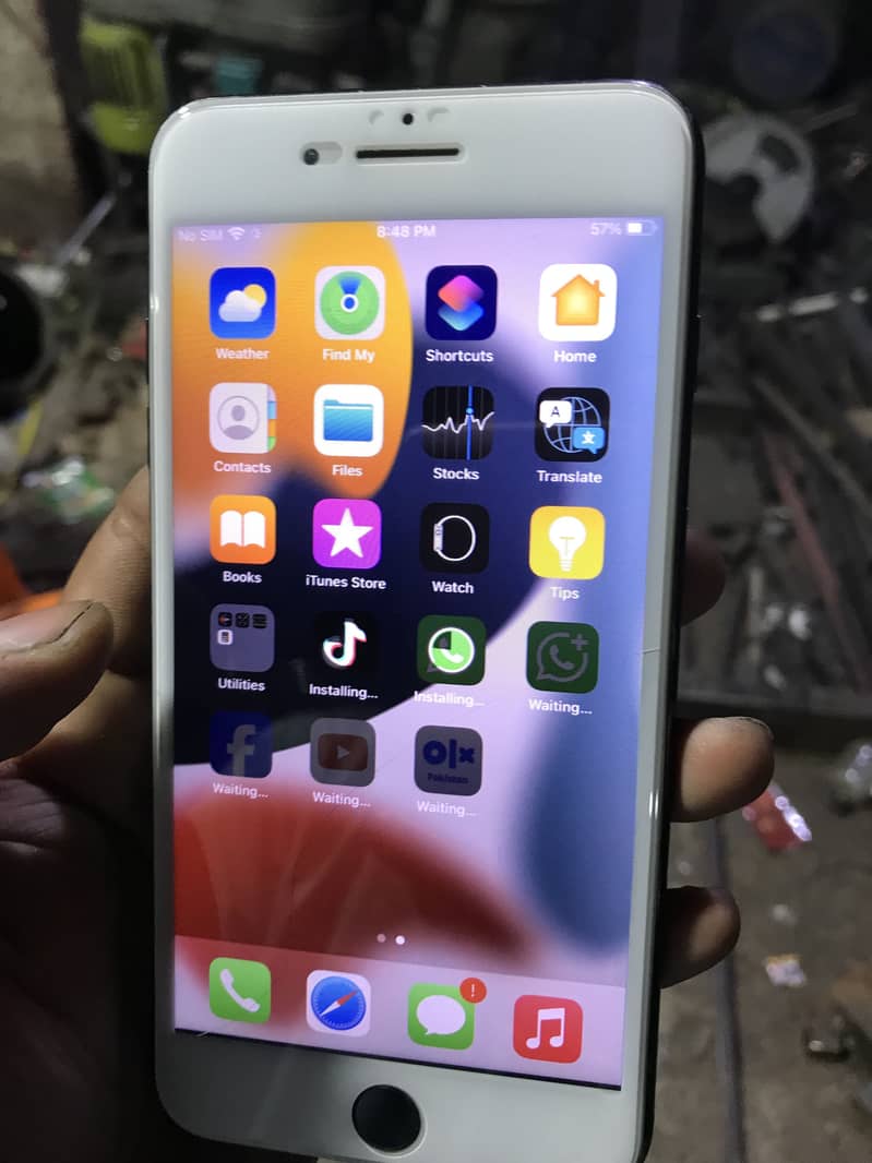 Apple iPhone 7 Plus 5