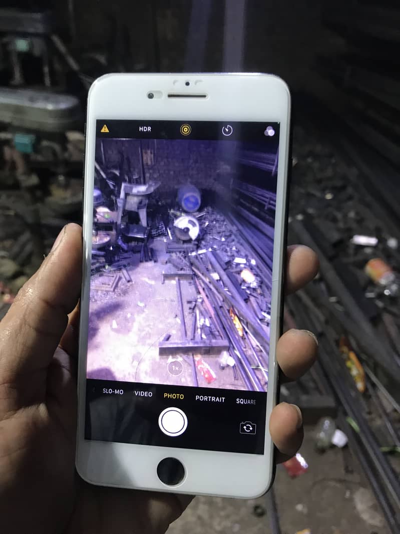 Apple iPhone 7 Plus 6
