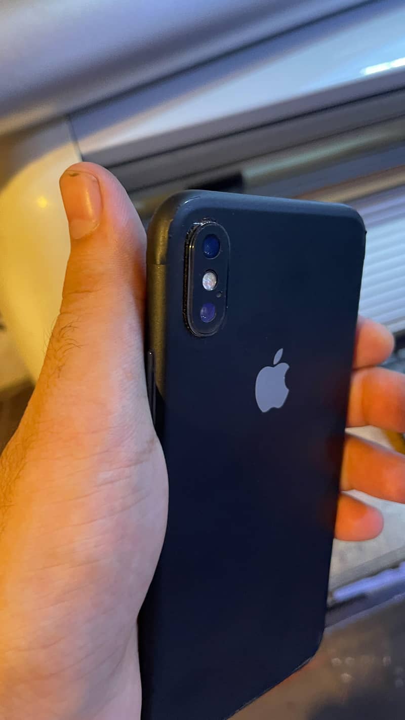 Apple iPhone X 1