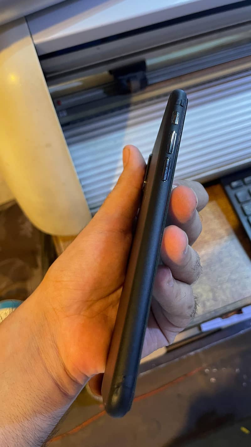 Apple iPhone X 2