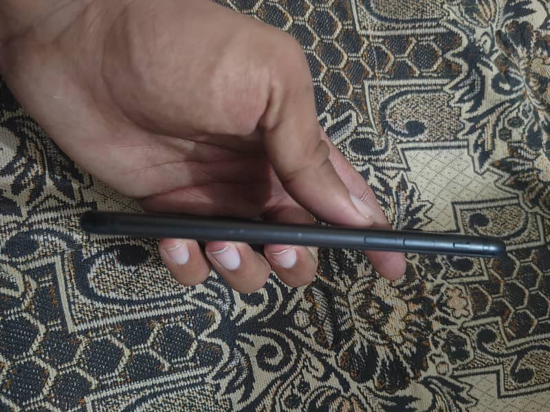 Apple iPhone 7 1