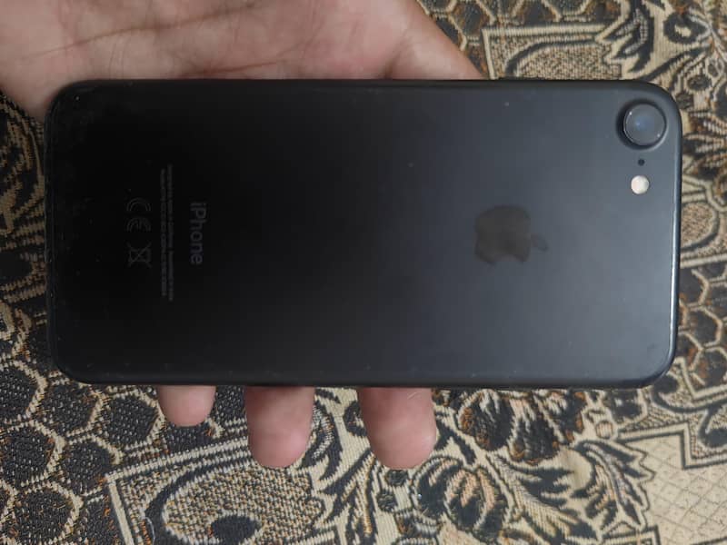 Apple iPhone 7 3